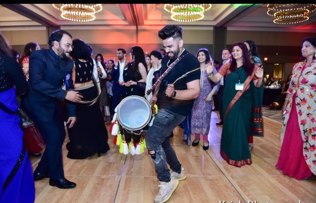 Best Dhol Player Near Me? 25+ Years Experience With Salim-Sulaiman, Mohammad Danish & More